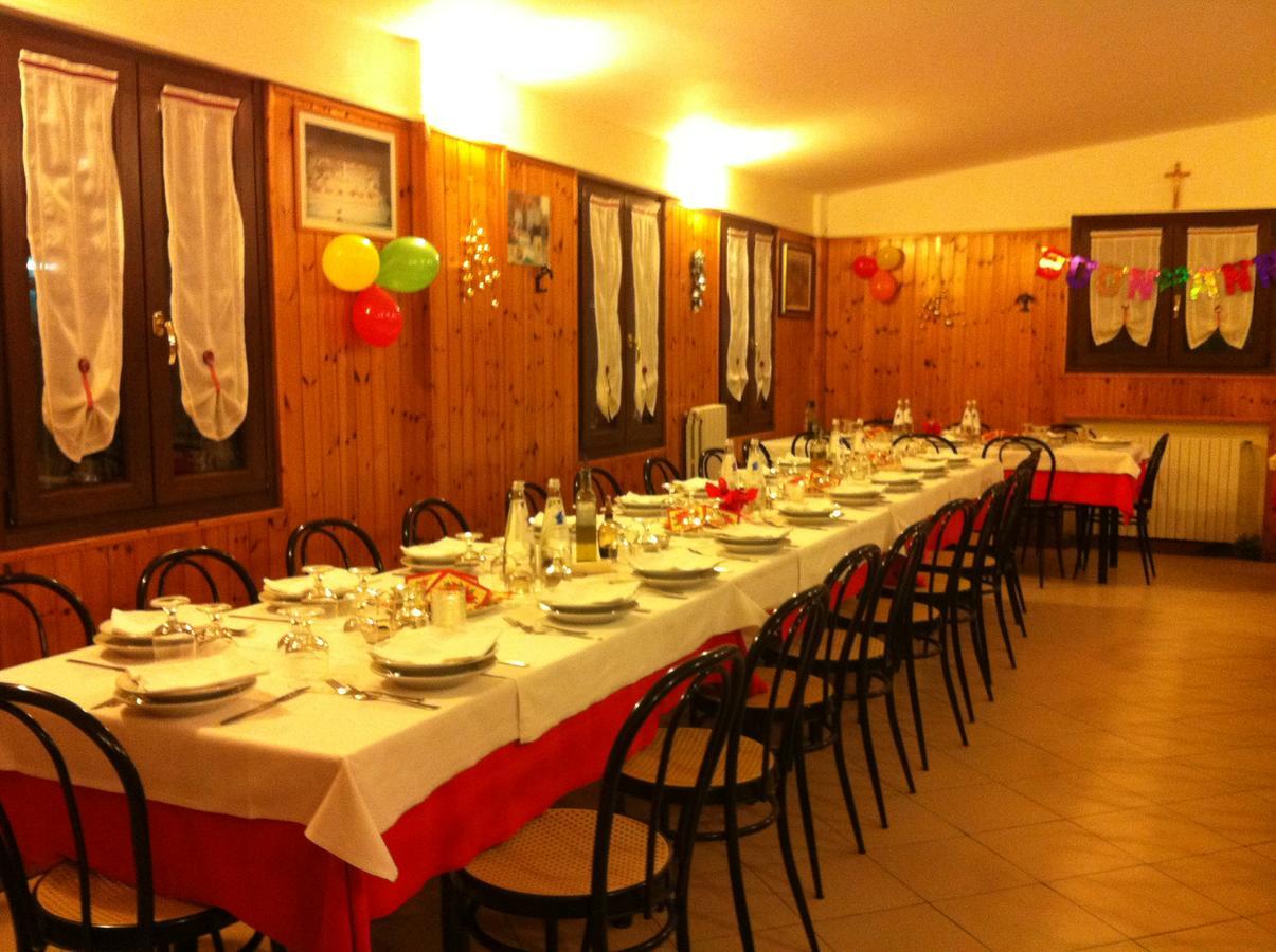 Laghi Paradiso Rovereto sulla Secchia Ngoại thất bức ảnh